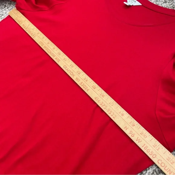 The perfect pullover red top - Picture 6 of 7